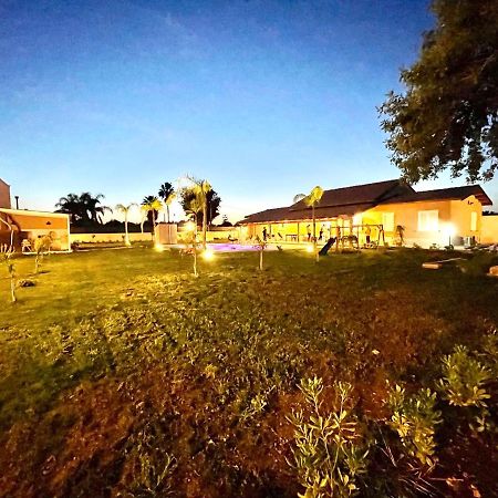 Villa Nunzia Con Piscina, Sauna E Idromassaggio. フロリーディア エクステリア 写真