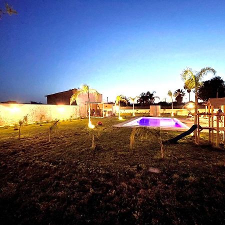 Villa Nunzia Con Piscina, Sauna E Idromassaggio. フロリーディア エクステリア 写真