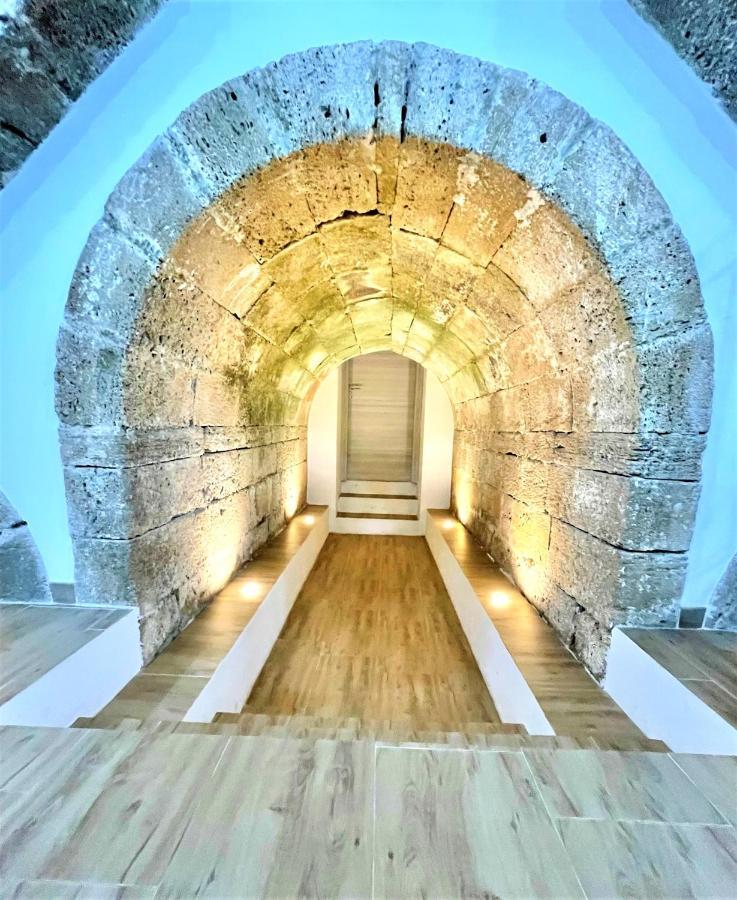 Villa Nunzia Con Piscina, Sauna E Idromassaggio. フロリーディア エクステリア 写真